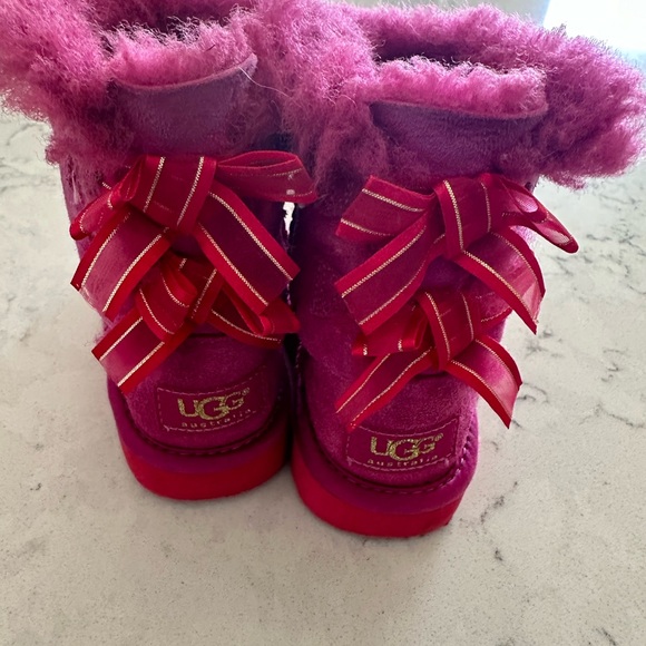 Ugg bailey bow boots - Picture 4 of 7